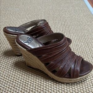 Sofft Brown Leather Mules with Ribbed Straps